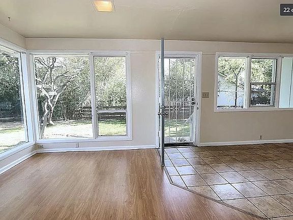 2nd image of 601 Kindred Ln