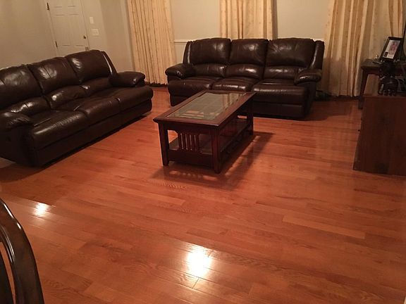 2nd image of 22647 Upperville Heights Sq