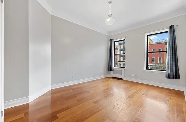 Rented by REAL New York | media 39