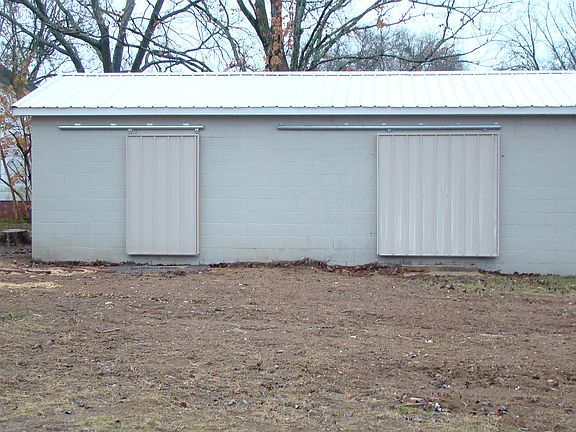 5th image of 1823 Springdale Ave