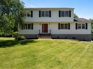 536 Clapp Hill Rd, Lagrangeville, NY 12540