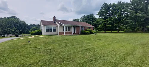 7016 Woodbine Rd Photo 1