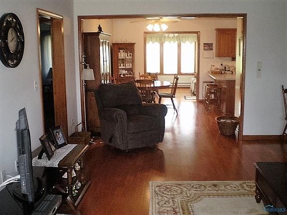 3rd image of 1807 Waterford Ln