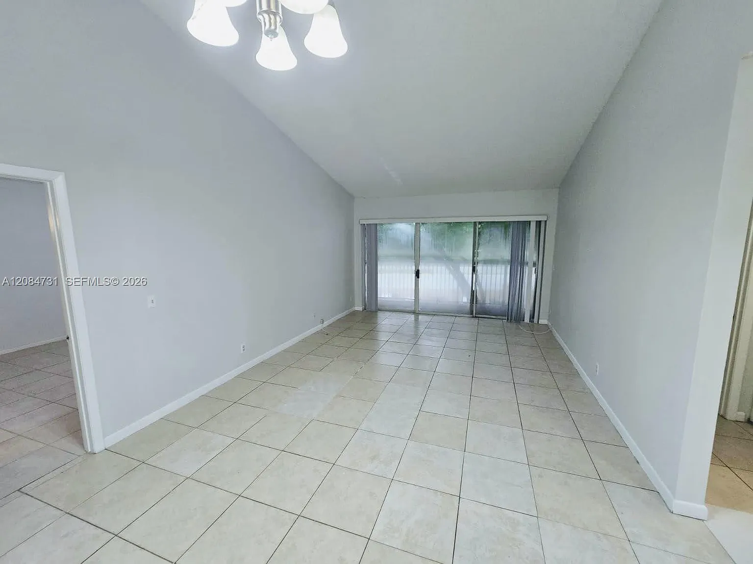 Edgewater Condo — Photo 3