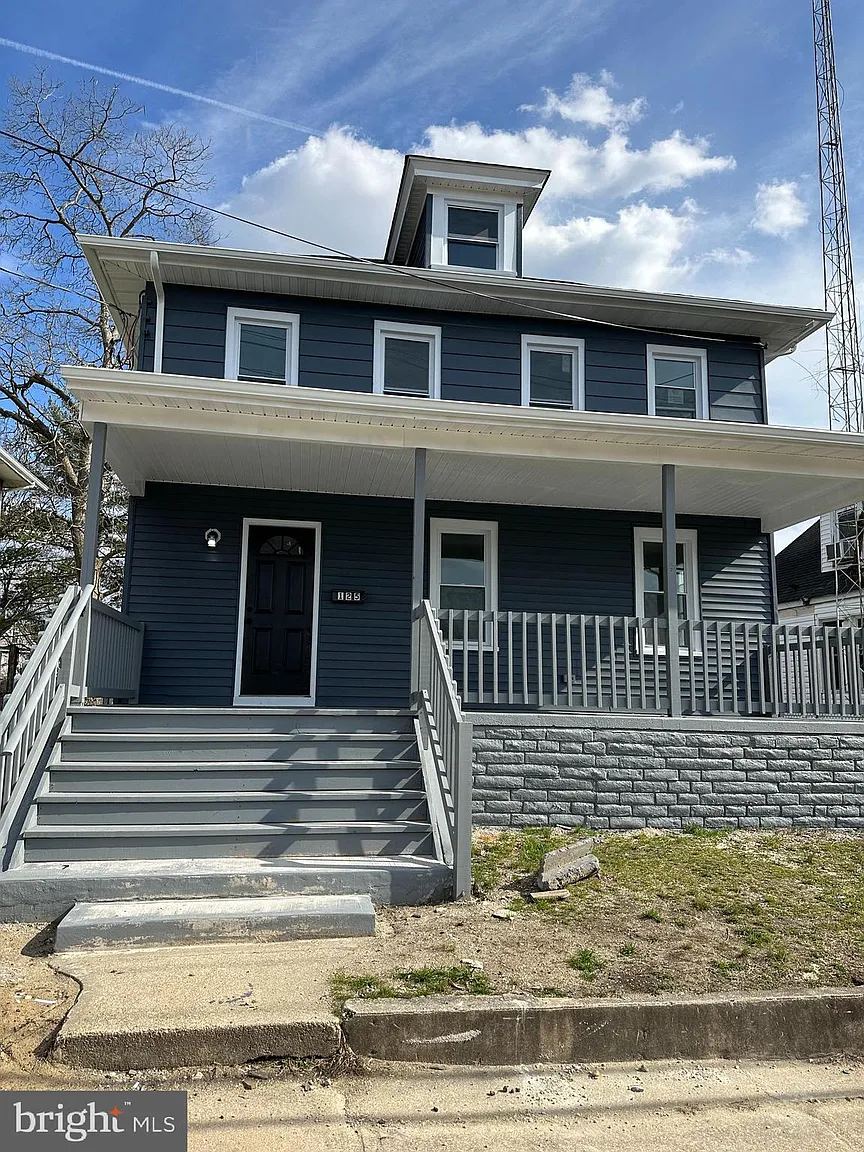 125 W Foundry St photo 1