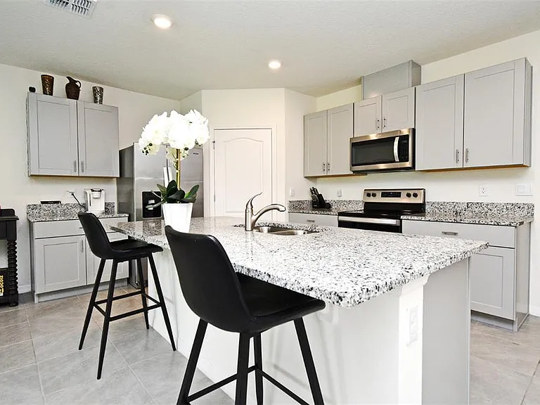 440 Baroness Way — Photo 11