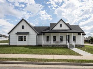 150 Autumn Bluff Dr, Weyers Cave, VA 24486