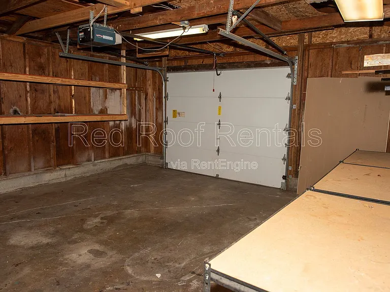 4840 N 8th St — Photo 36