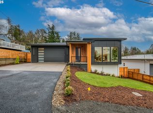 9650 SW 4th Ave, Portland, OR 97219