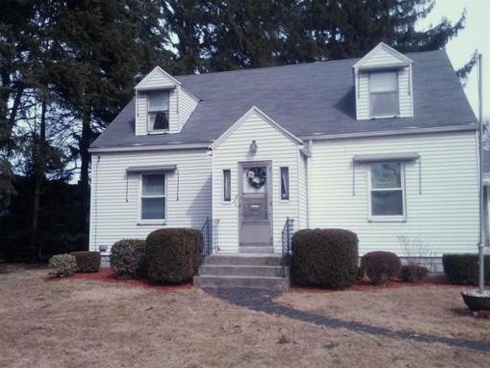 1st image of 5 Magnolia St