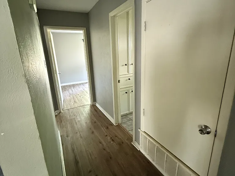 1402 E Marseille Ln — Photo 11