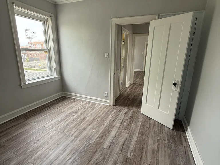 10053 S Forest Ave #3 — Photo 6