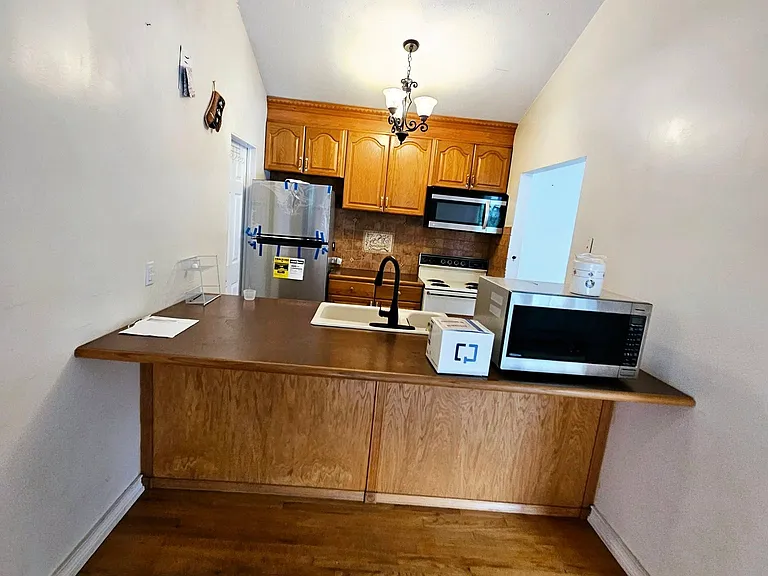12 Nord Park Blvd — Photo 6