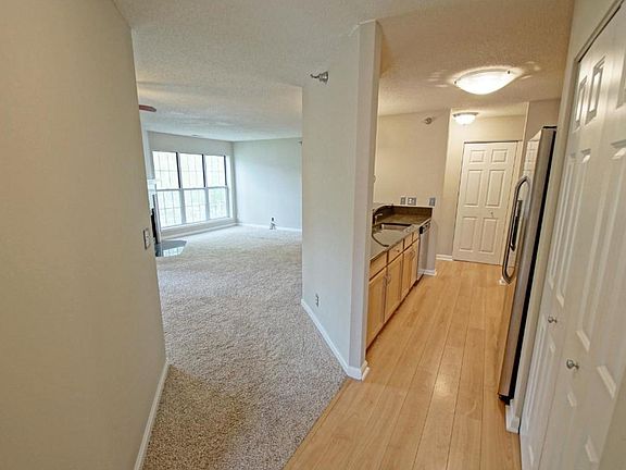 2nd image of 6048 Chasewood Pkwy APT 201
