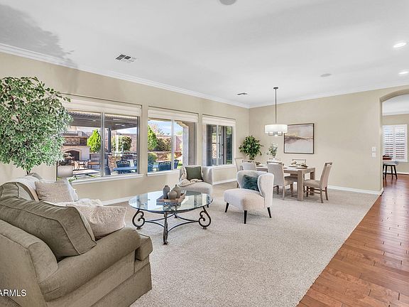 4th image of 610 W Tonto Drive