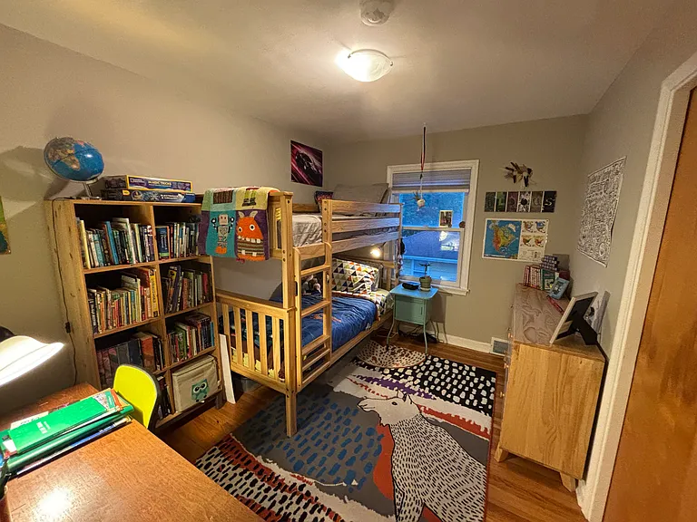 Second floor bedroom (# 2)