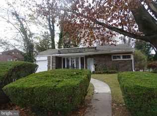 304 Crest Park Rd, Philadelphia, PA 19119
