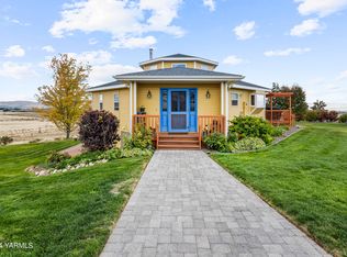 1301 Saint Hilaire Rd, Yakima, WA 98901