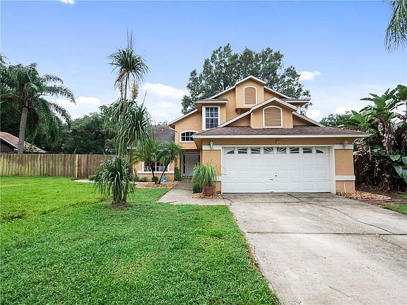 5th image of 2210 Heatheroak Dr