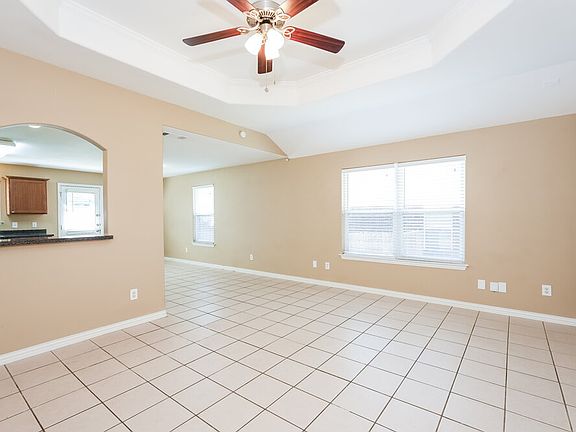 4th image of 1734 Avenue E