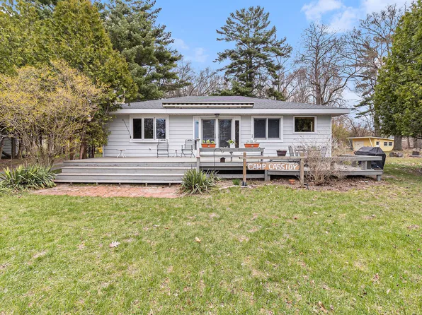 1616 N Shore Dr, Mears, MI 49436