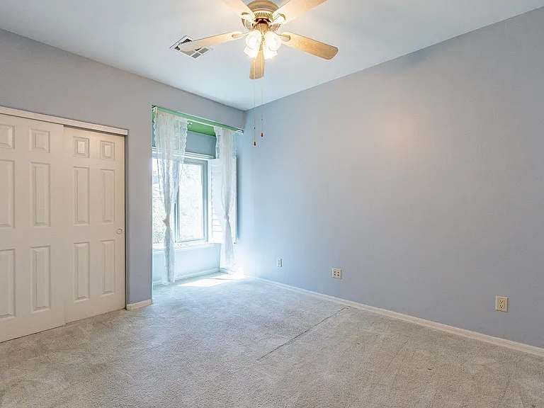 14000 N 94th St #1042 — Photo 31