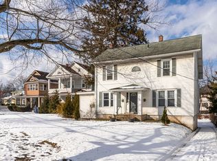 2129 James St #2, Syracuse, NY 13206