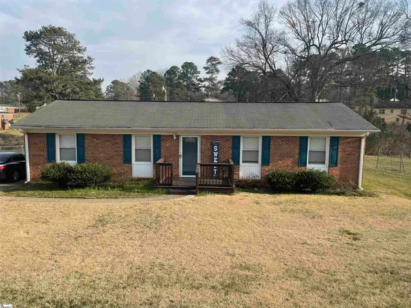 124 Granite Dr, Gaffney, SC 29340