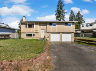 6890 Helena Dr NE, Bremerton, WA 98311