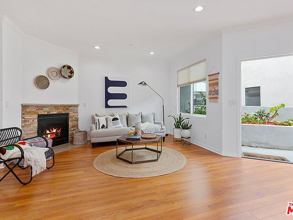 5th image of 1827 16th St APT 104