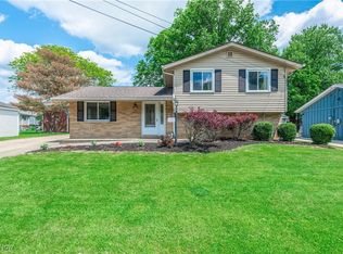 9075 McKinley Dr, Northfield, OH 44067