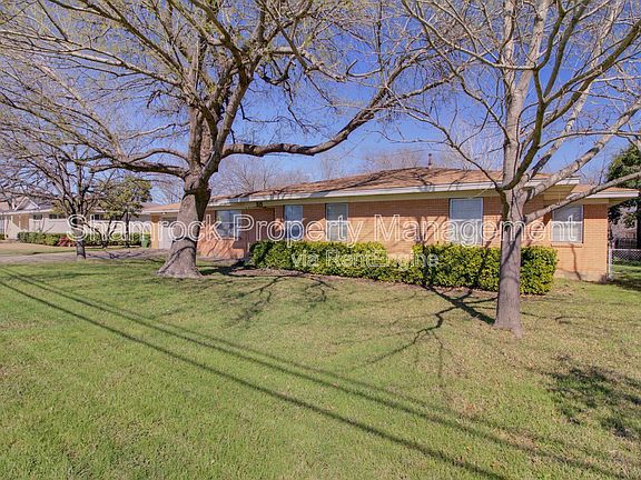3rd image of 315 Estates Dr