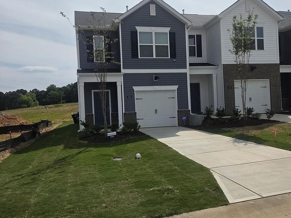 1st image of 440 Ember Street