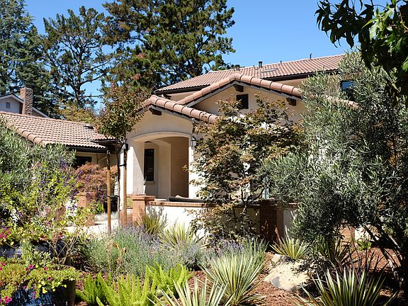 2nd image of 271 Margarita Ct