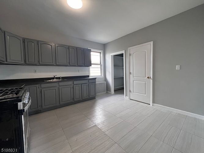 1st image of 40 Norwood St Floor 3