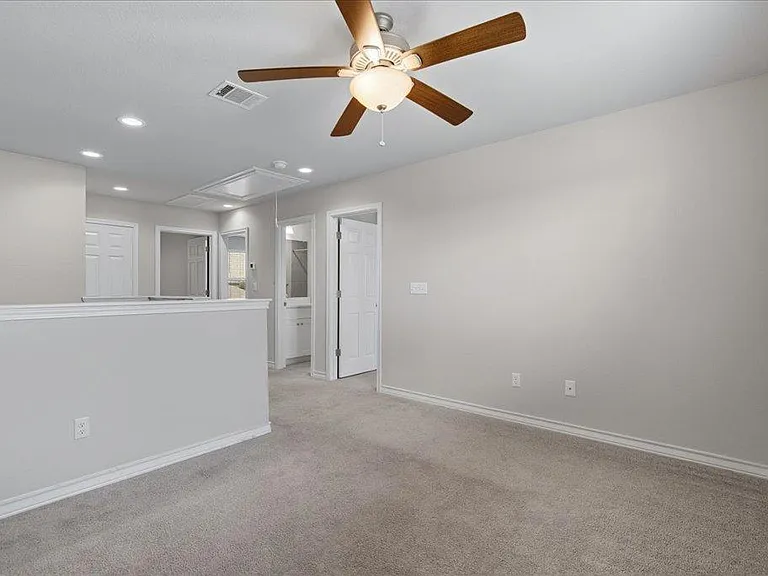 3801 Soft Shore Ln — Photo 10