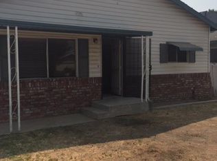 712 S T St, Tulare, CA 93274