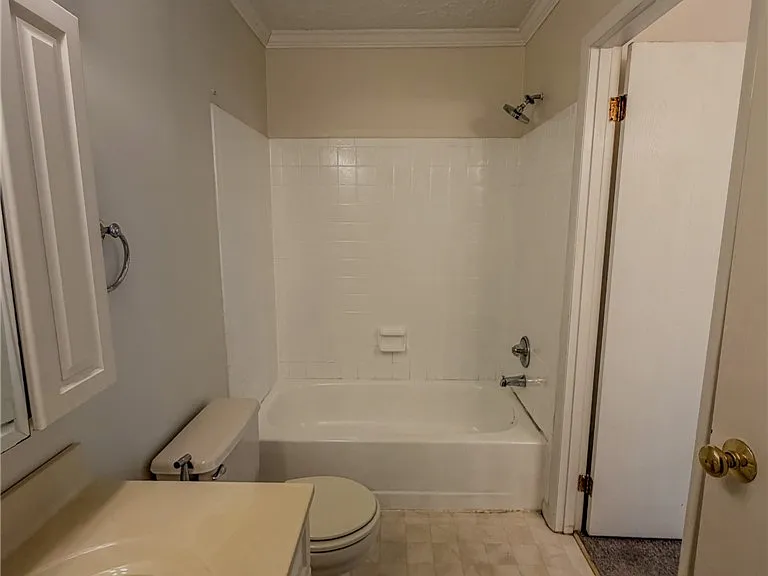 134 Forest Dr — Photo 18