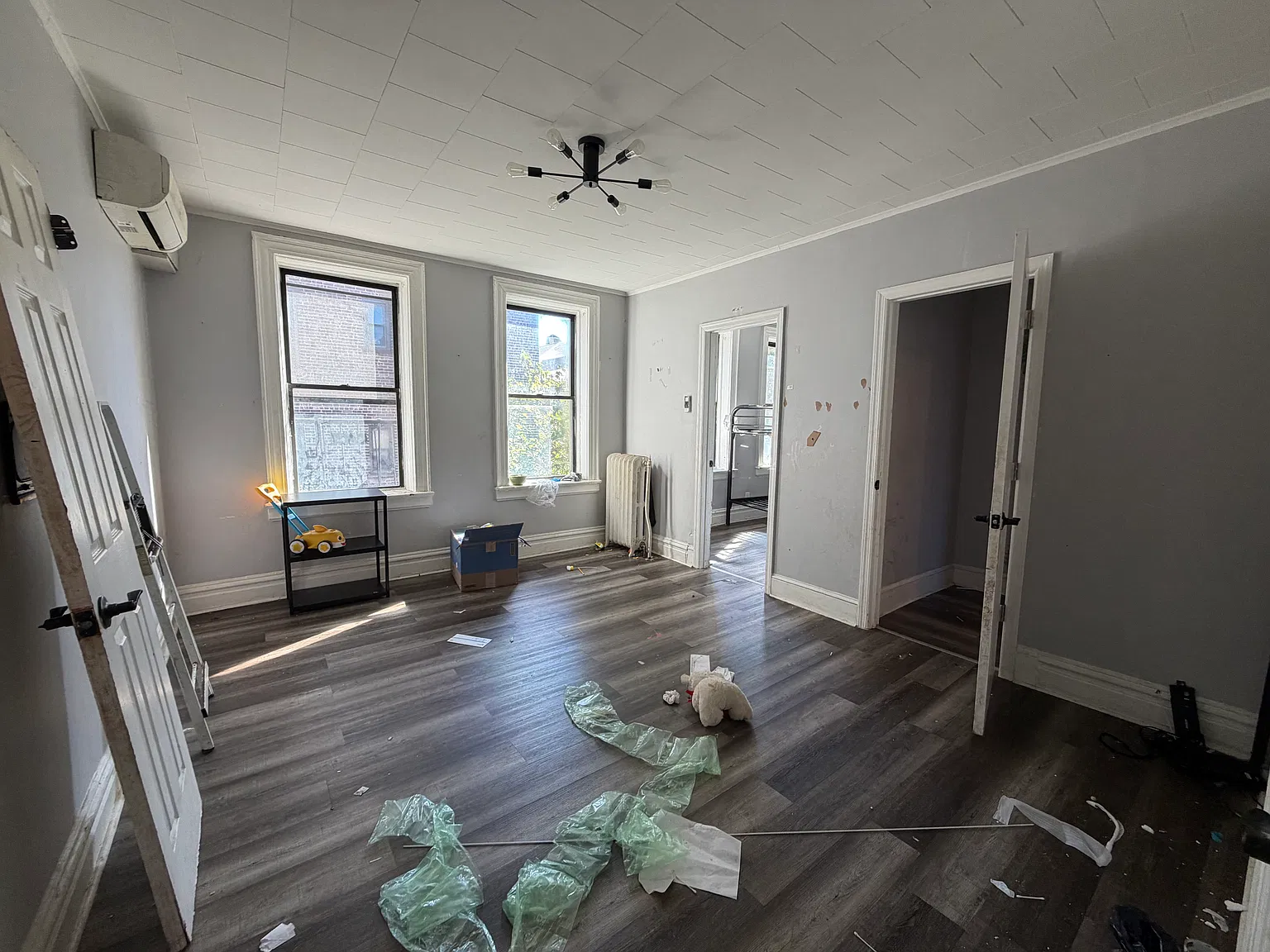 2 bed, 800 sqft, $2,500 — Photo 4