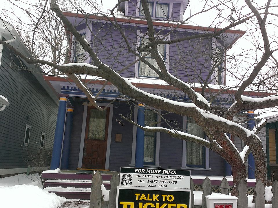 1st image of 922 S Noble St