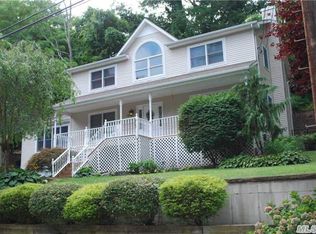 33 June Ave, Northport, NY 11768