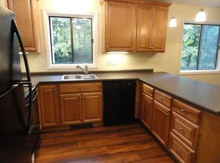6 Rose Ln, Danbury, CT 06811