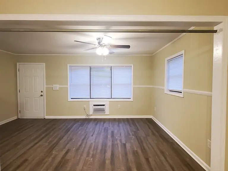 Brookwood Townhomes — Photo 24