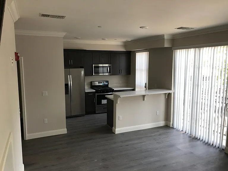 5302 Cleon Ave #106 — Photo 7