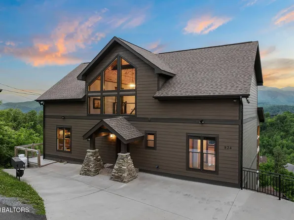 824 N Skyline Dr, Gatlinburg, TN 37738