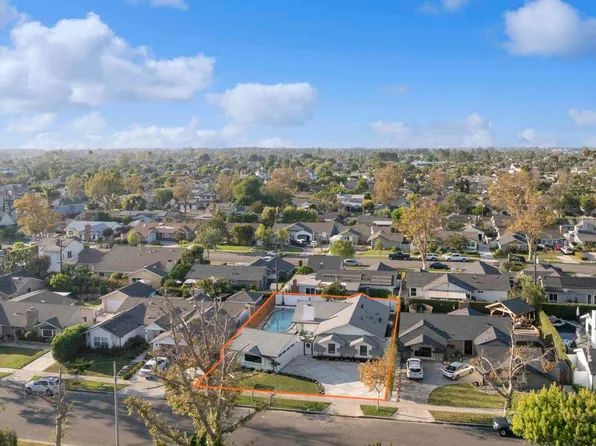 3221 Kempton Dr, Los Alamitos, CA 90720