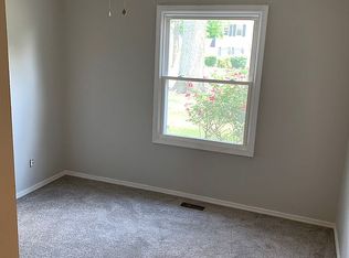 19 Oak Park Dr W, Centralia, IL