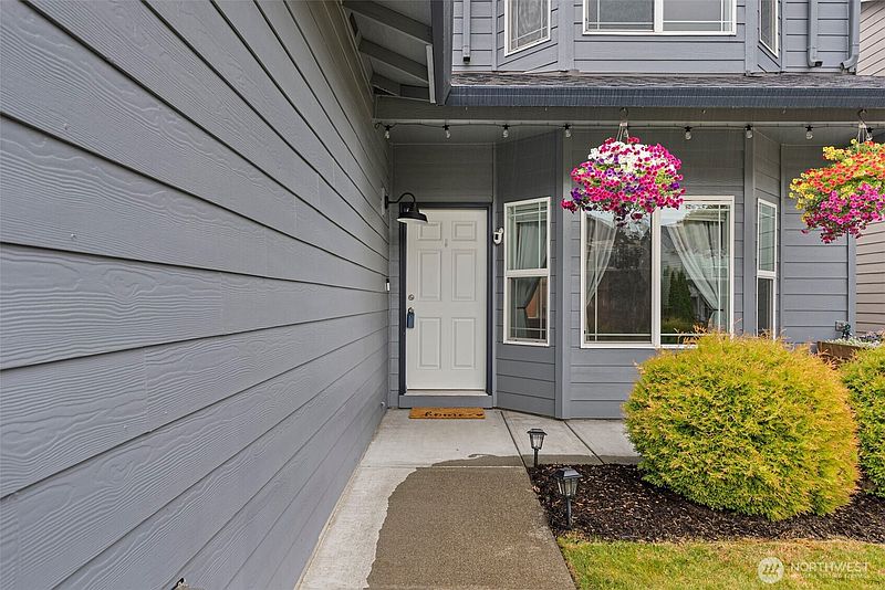 4th image of 3624 Bacall Street NE