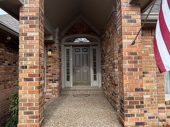 2nd image of 7004 Poplar Creek Trce