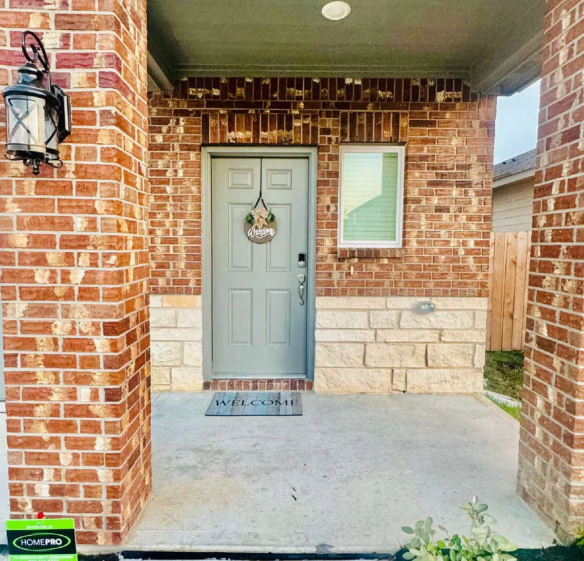 4 bed, 3.5 bath, 2610 sqft, $2,750 — Photo 2